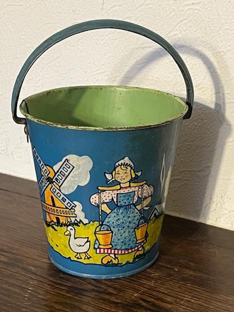 Seau à jouets vintage en tole fille Hollandaise, moulin, Enlèvement
