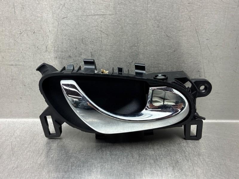 PORTIERGREEP BUITEN RECHTS ACHTER Pulsar (C13) (|806704EA|), Gebruikt, Dhr. M. Roggen, Achter, Marinus@Japoto.nl