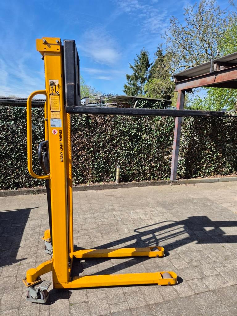 Manuele stapelaar, Ophalen