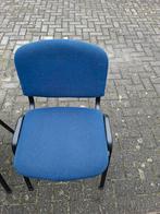 Blauw stapelbare stoelen 4 stuks 50e, Enlèvement