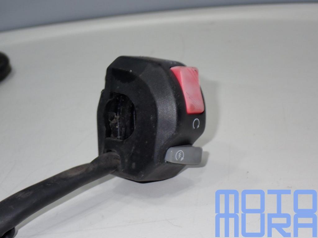 Stuurschakelaar rechts voor de Yamaha FZ1 2006 - 2012 FZ 1 N, Motos, -, Utilisé, -, -