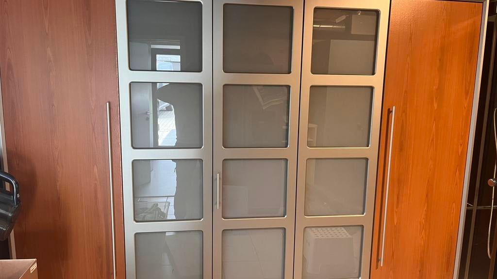 Kleerkast gratis aftehalen, Huis en Inrichting, Kasten | Kleerkasten, Ophalen, Zo goed als nieuw