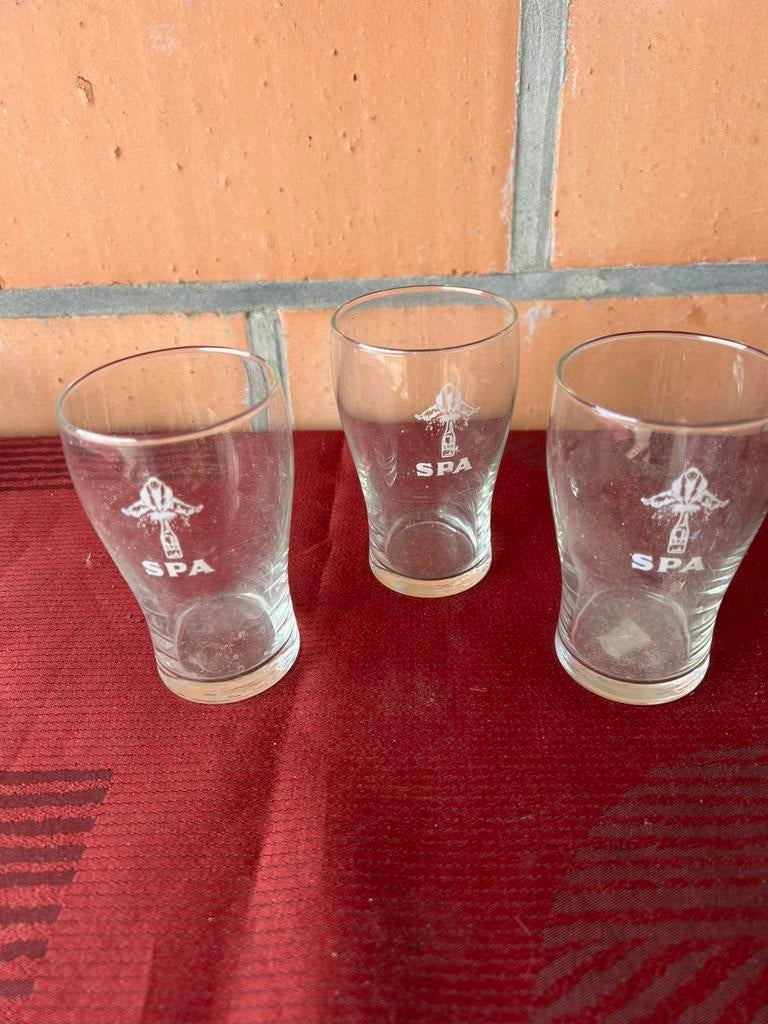 3 oude glazen van spa, Ophalen of Verzenden, Zo goed als nieuw