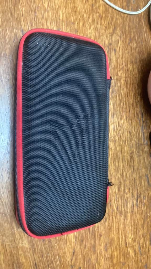 Protect case black pouch voor nintendo Switch met game, Games en Spelcomputers, Spelcomputers | Nintendo Portables | Accessoires