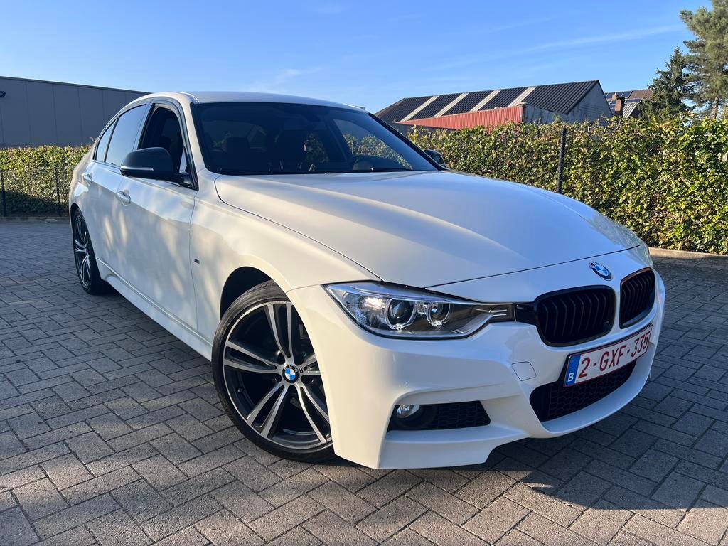 BMW 318d F30 M-PACK 2013 211.000 km Kan Gekeurd worden !!, Autos, BMW, Particulier, Série 3, Diesel, Euro 5, Berline, Boîte manuelle
