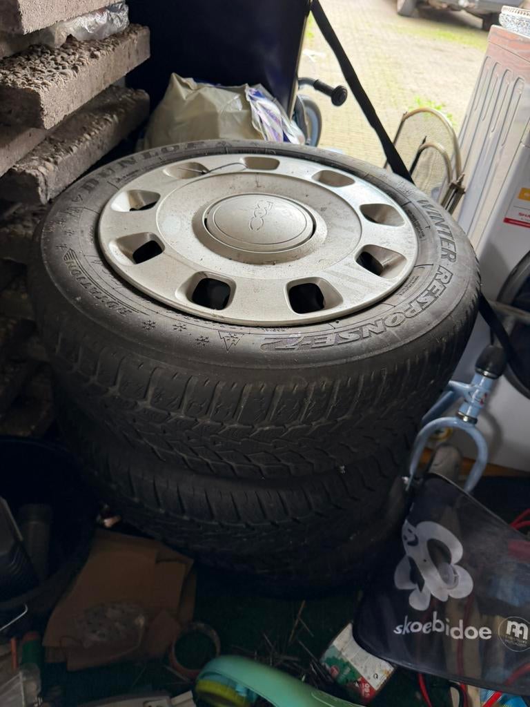 Winterbanden fiat 500, Auto-onderdelen, Banden en Velgen, Ophalen, Winterbanden