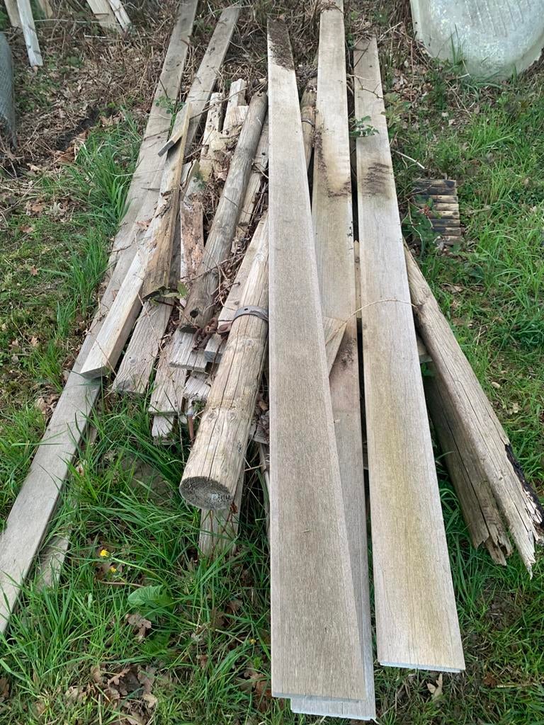 Planches tecks et bois divers déchets/chutes, Tuin en Terras, Palen, Balken en Planken, Ophalen, Gebruikt, Planken, Hardhout