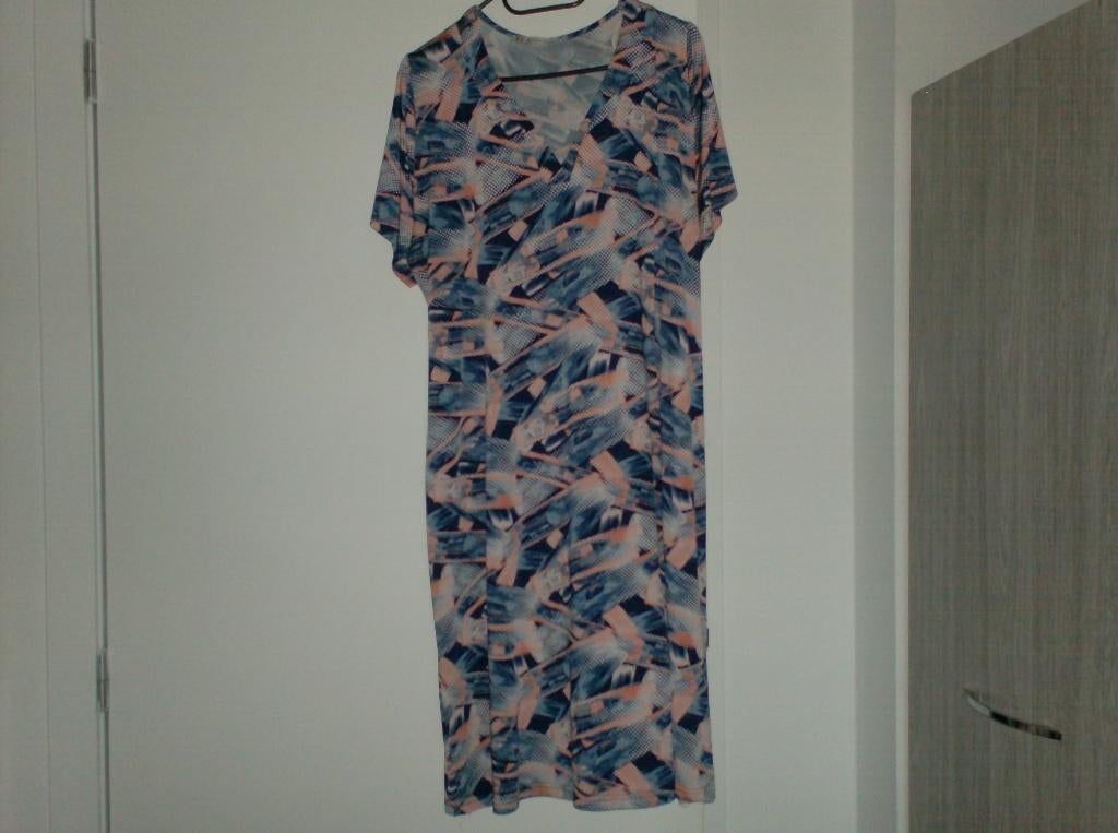 mooie jurk maat 46, Kleding | Dames, Maat 46/48 (XL) of groter, Ophalen of Verzenden, Zo goed als nieuw, Knielengte