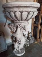 engel met schotel in beton, Ophalen, Nieuw, Beton, Engelenbeeld