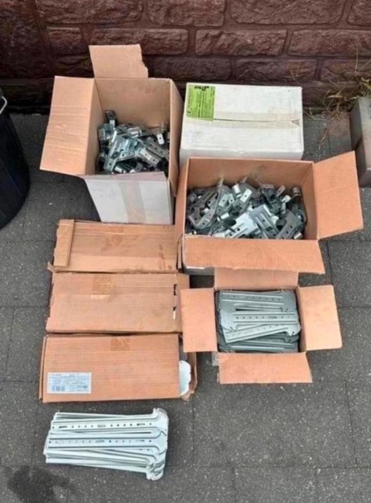 Gyproc plafond bevestigingsmateriaal – lot, Doe-het-zelf en Bouw, IJzerwaren en Bevestigingsmiddelen, Zo goed als nieuw, Ophalen