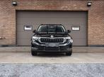 Skoda Karoq 1.5 TSI DSG / SELECTION / CARPLAY / LED / CAMERA, Auto's, Skoda, Automaat, Stof, 4 cilinders, Zwart