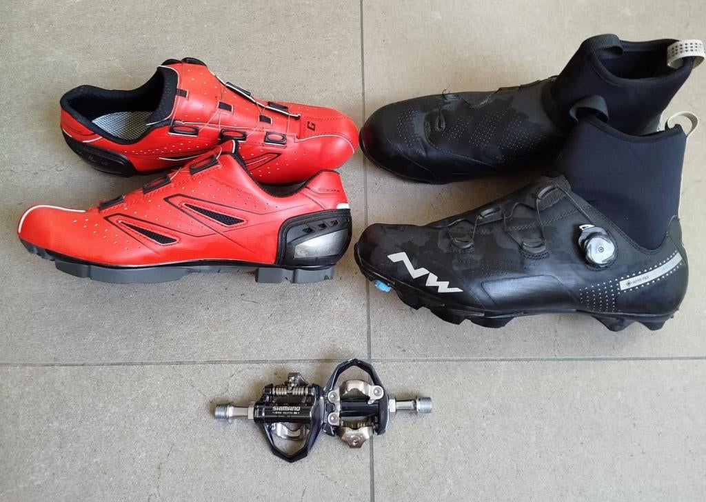 MTB schoenen, pedalen en helm, Fietsen en Brommers, Ophalen of Verzenden, M, Schoenen