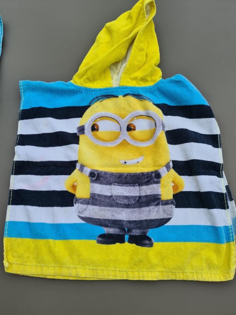 cape of poncho in badstof Minion, Ophalen, Zo goed als nieuw