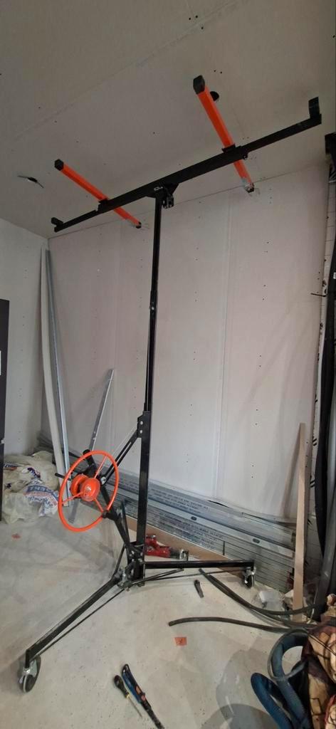 Location lève-plaque plâtre, Bricolage & Construction, Outillage | Autres Machines, Enlèvement