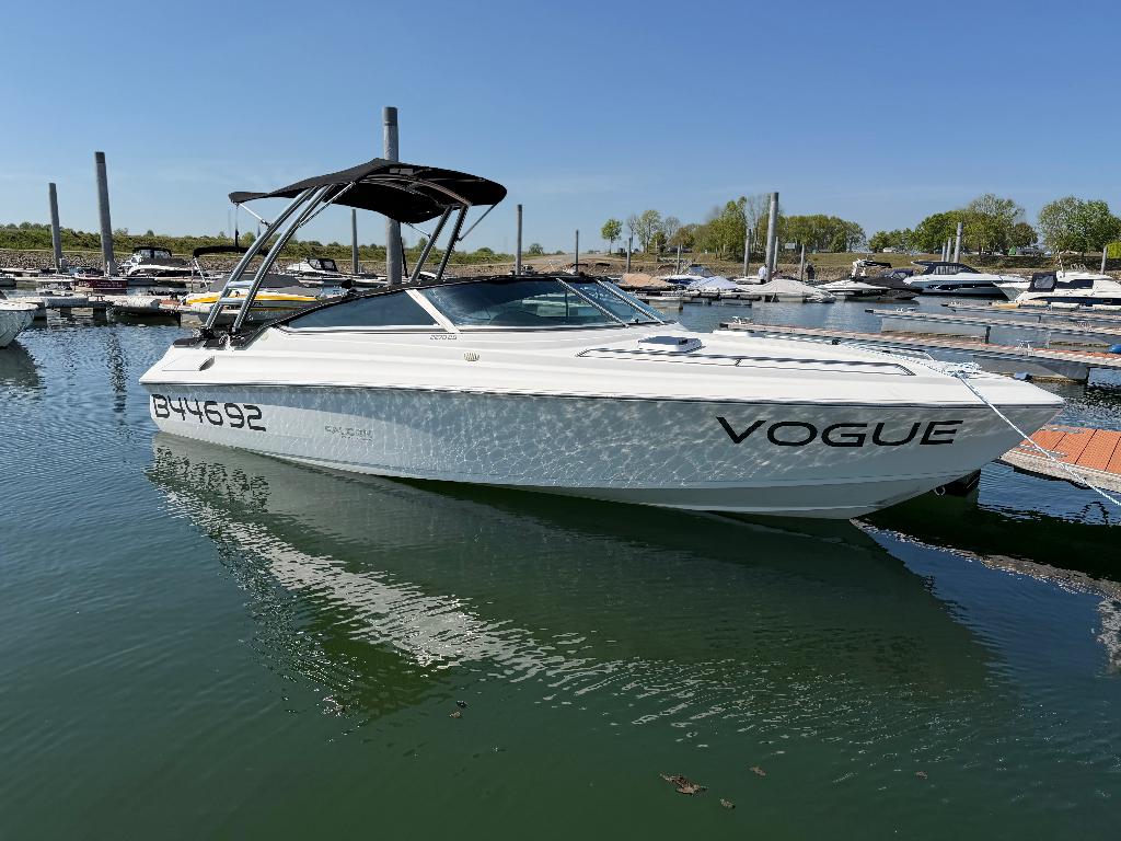 Bateau Falçon 2270 CD, Sports nautiques & Bateaux, Bateaux à moteur & Yachts à moteur, Utilisé, Polyester, 6 à 9 mètres, Essence