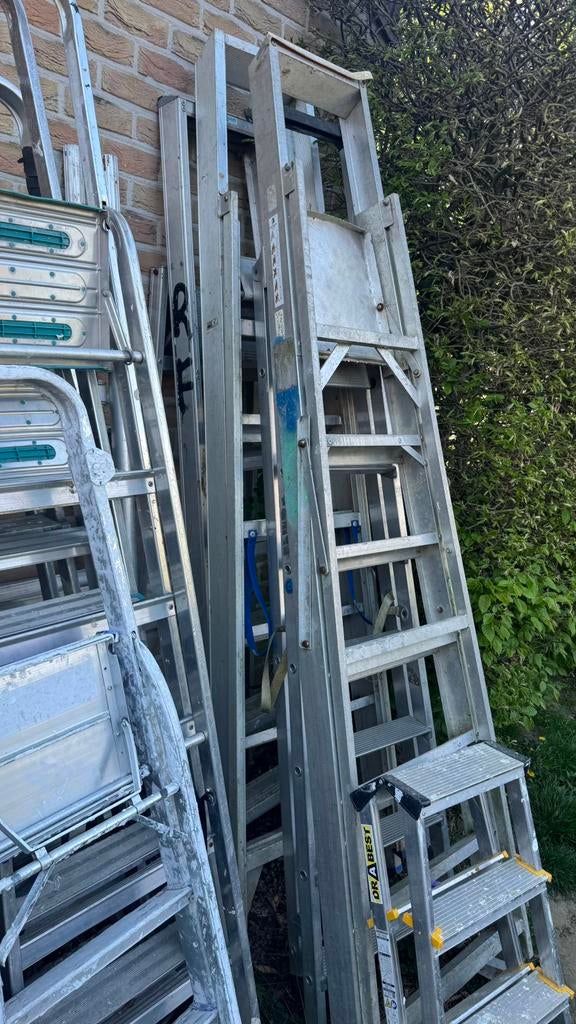 Steigers en trapladders tussen 30€ en 50€ per stuk, Ophalen, Gebruikt, Rolsteiger of Kamersteiger, Minder dan 2 meter