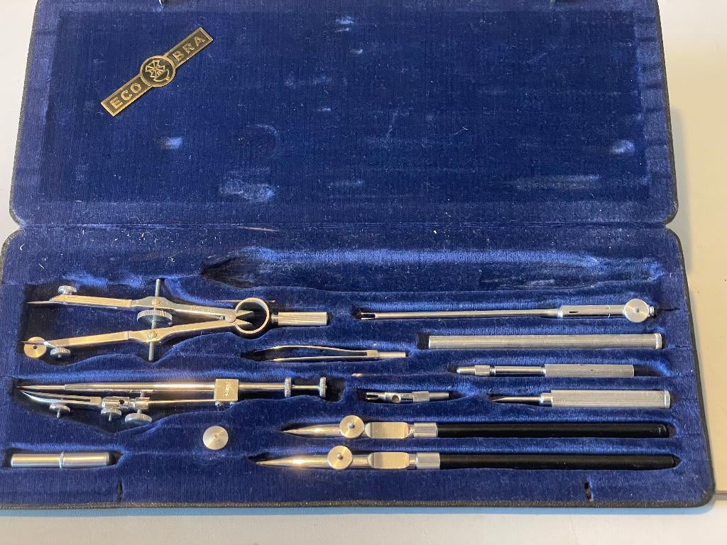 compas, Divers, Enlèvement ou Envoi, Comme neuf