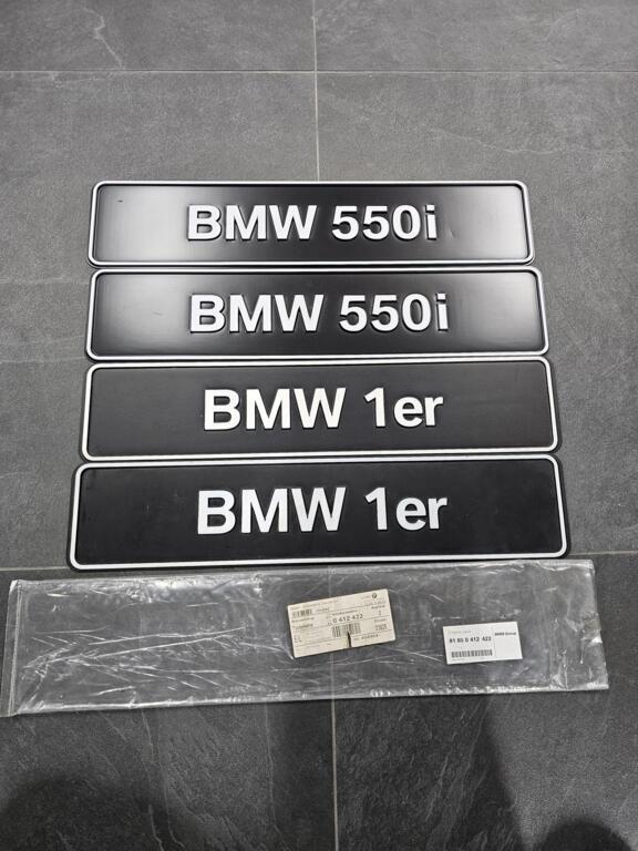 Showroomplaatjes BMW 550i 1er, Autos : Pièces & Accessoires, Autres pièces automobiles, Utilisé, Enlèvement ou Envoi