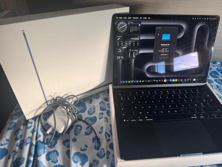 MacBook Air 13” M4 (2025) – 16 Go – État neuf, Informatique & Logiciels, Ordinateurs de bureau, Neuf, SSD, 16 GB, Enlèvement