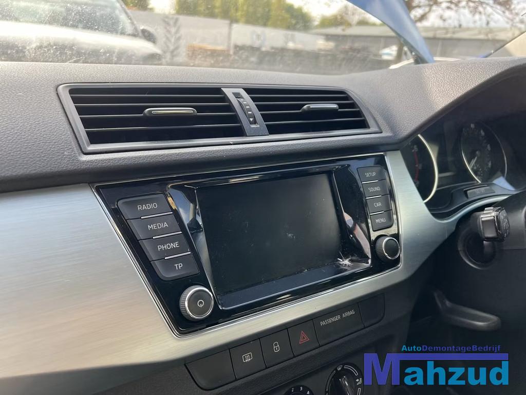 SKODA FABIA 3 radio 2014-2021, Autos : Pièces & Accessoires, Fabrikant BV, Utilisé, Info@fabrikant.eu, Fabrikantstraat 1
1000 AA  Amsterdam, NL
