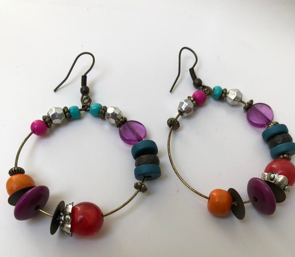 Kleurige roze getinte oorbellen, Handtassen en Accessoires, Oorbellen, Ophalen of Verzenden, Zo goed als nieuw, Roze