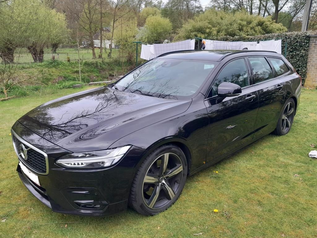 Volvo V90 T4 R-design, Auto's, Volvo, 158 g/km, 4 cilinders, 1969 cc, Leder en Stof