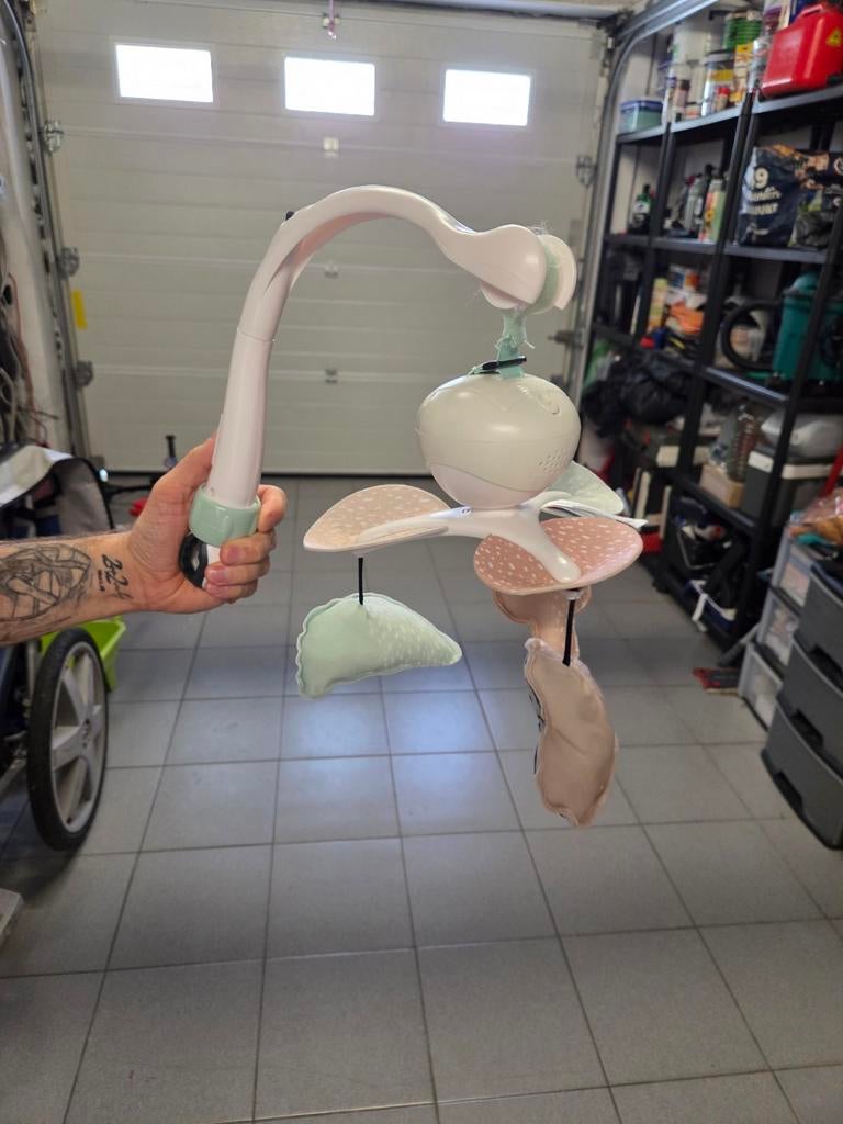 Tiny love muziekmobiel, Ophalen