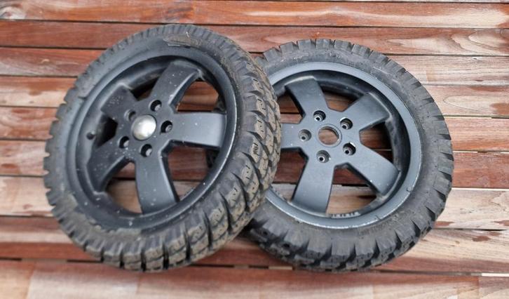 Winterbanden op velg Vespa GTS, GT en GTV, Motoren, Accessoires | Overige, Nieuw, Ophalen of Verzenden