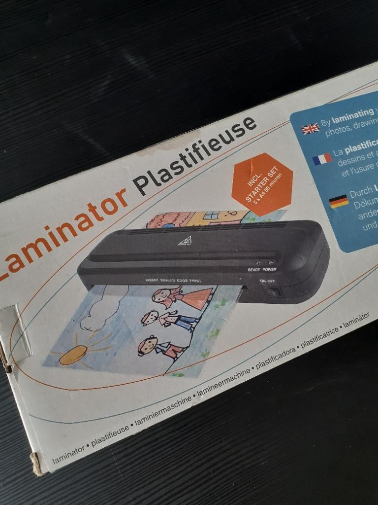 Laminator en lamineermachine, Diversen, Bureau-accessoires, Ophalen of Verzenden, Nieuw