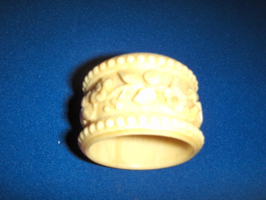 Ancien rond de serviette 1910. Pour 3€, Enlèvement ou Envoi