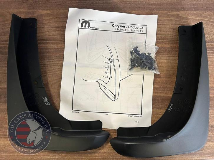 Mopar spatlapset achter | 82208032, Auto-onderdelen, Carrosserie, Spatbord, Achter, Nieuw, Ophalen of Verzenden