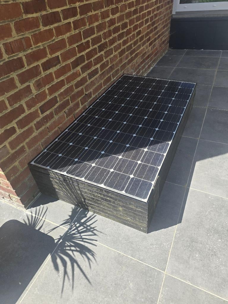 Panneaux photovoltaiques Sanyo + 2 onduleurs SMA sunnyboy, Bricolage & Construction, Panneaux solaires & Accessoires, Utilisé