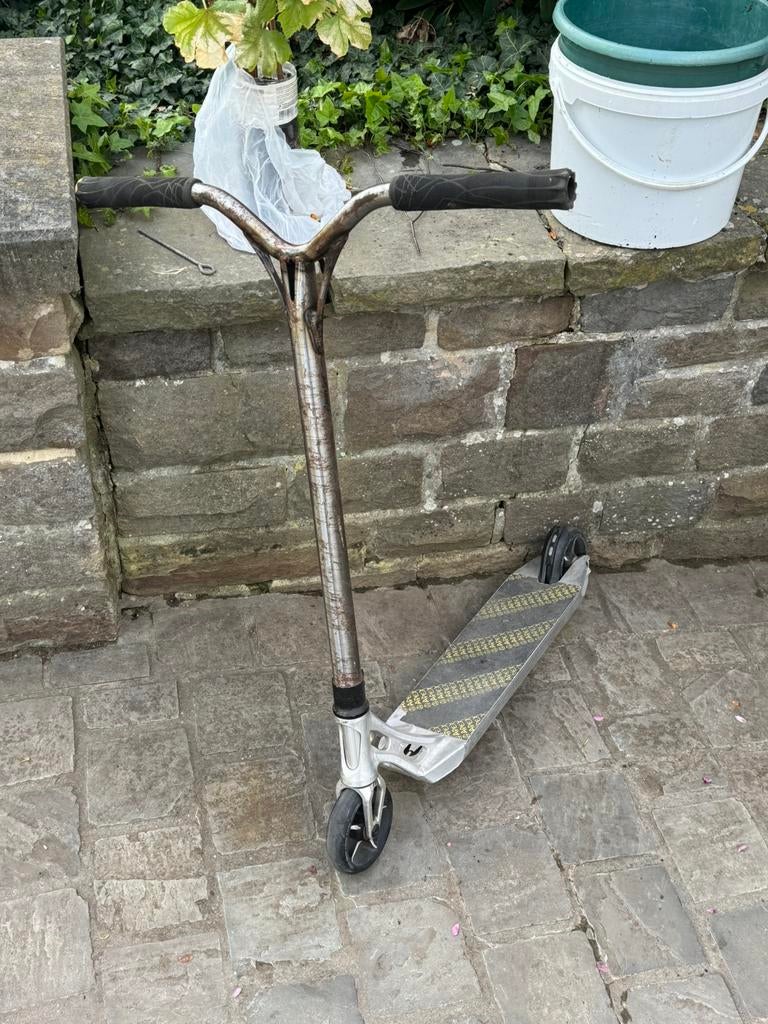 Stuntstep, Fietsen en Brommers, Steps, Ophalen of Verzenden, Zo goed als nieuw