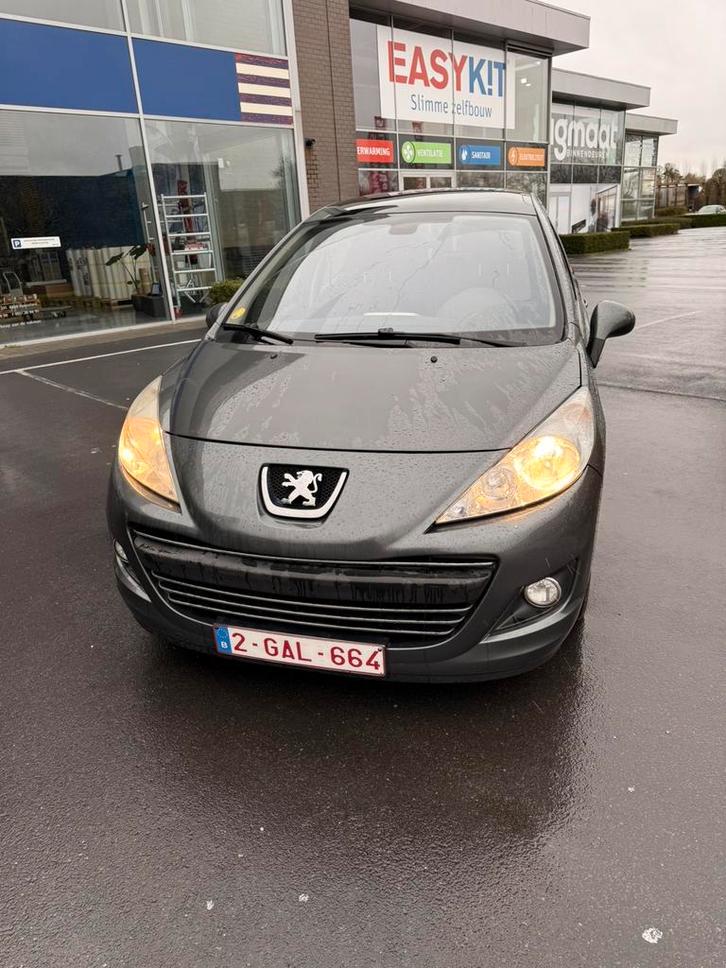 A vendre Peugeot 207 ! ! !, Autos, Peugeot, Particulier, Vitres électriques, Essence, Euro 4, Enlèvement