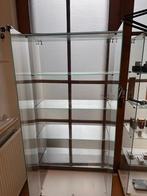 Grande vitrine, Enlèvement, Comme neuf