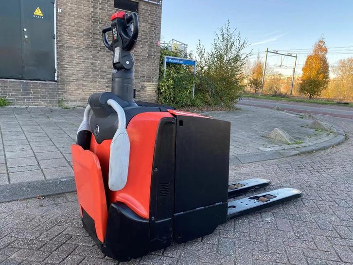 BT LPE250 2500KG PALLETWAGEN / HEFTRUCK (bj 2017), Zakelijke goederen, Machines en Bouw | Heftrucks en Intern transport, Palletwagen