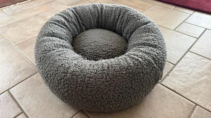 Orthopedisch hondenkussen voor kleine hond of puppy, Dieren en Toebehoren, Hondenmanden, Zo goed als nieuw, Ophalen