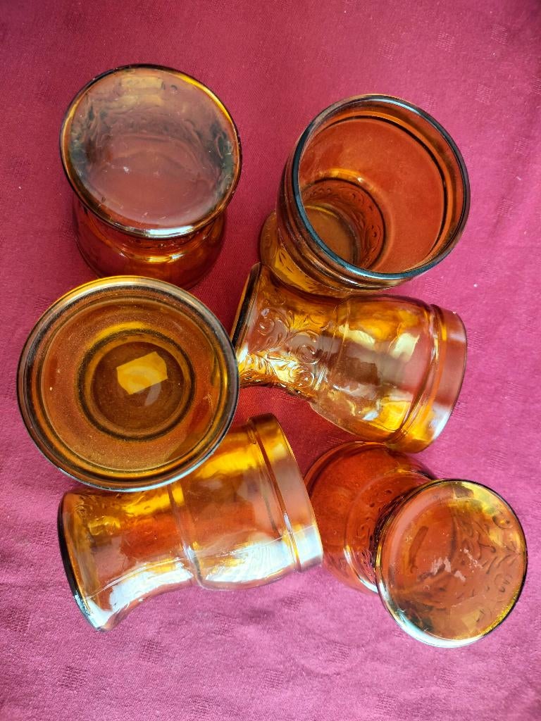 6 bruine glazen drink water moederdag mama communie feest, Ophalen of Verzenden, Zo goed als nieuw, Glas