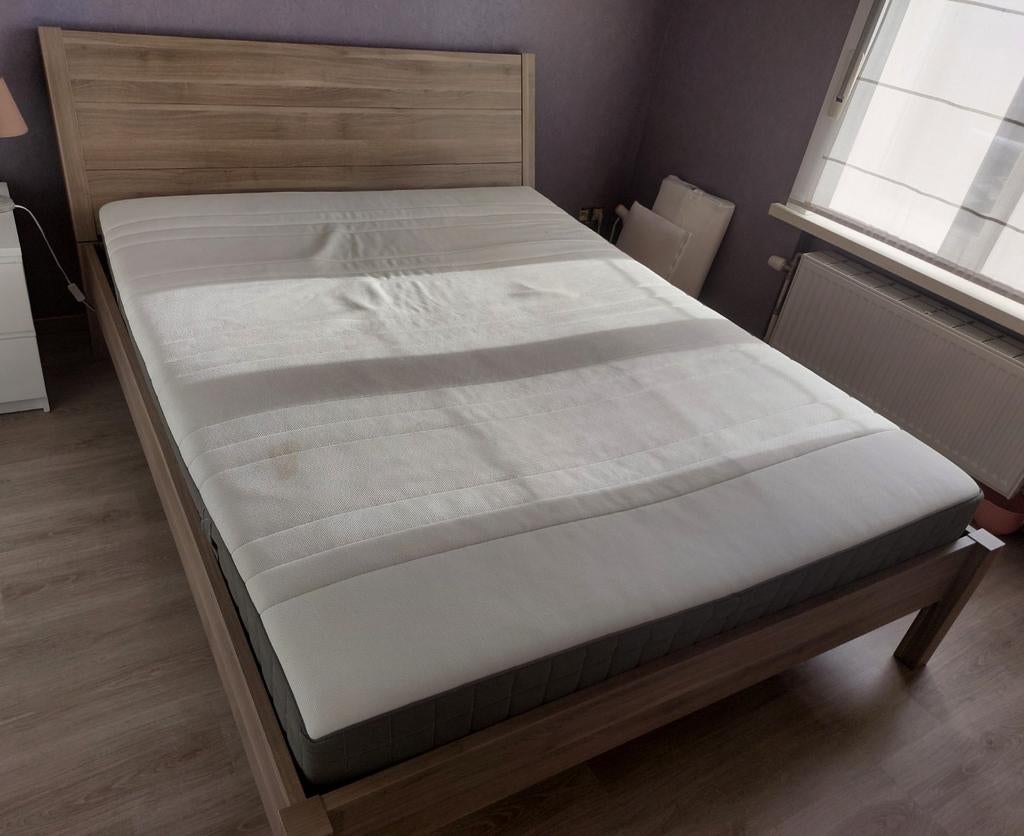 lit double ikea + matelas 1m60+ sommier à lattes, Enlèvement, Utilisé, Deux personnes