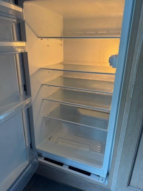 Te Koop ijskast BOSCH INBOUW, 150 tot 200 liter, 45 tot 60 cm, Ophalen, 85 tot 120 cm