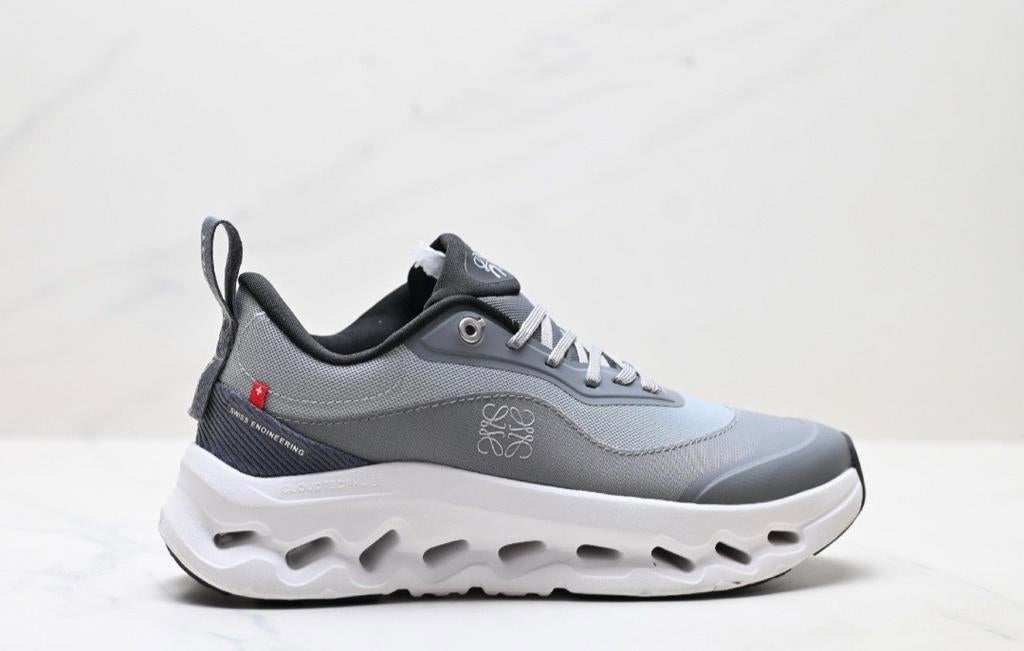 On Cloud x Loewe - 41, Ophalen