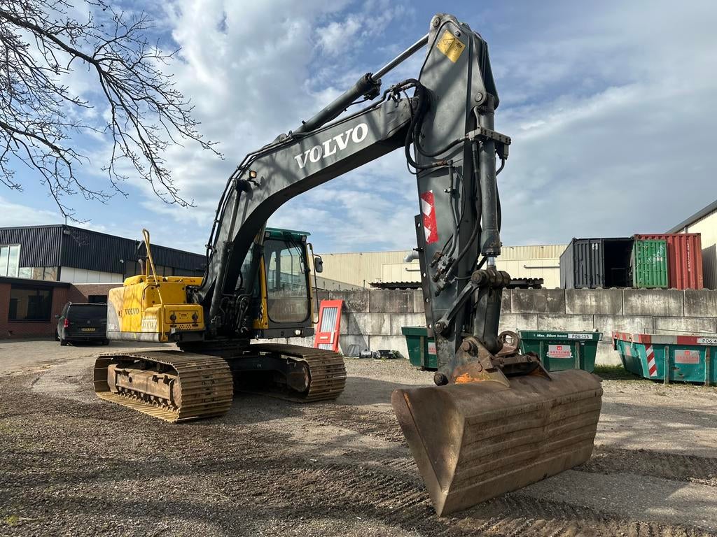 Grue sur chenilles Volvo ec160b cw30, Articles professionnels, Machines & Construction | Grues & Excavatrices, Enlèvement ou Envoi