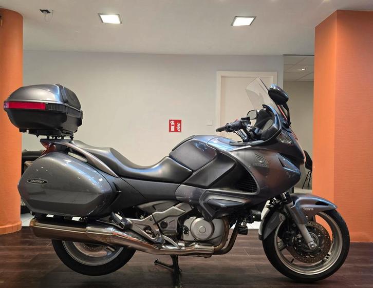 Honda Deauville 700**2007**45.500km**Garantie, Motos, Motos | Honda, Entreprise, Tourisme, ABS, Poignées chauffantes, Enlèvement