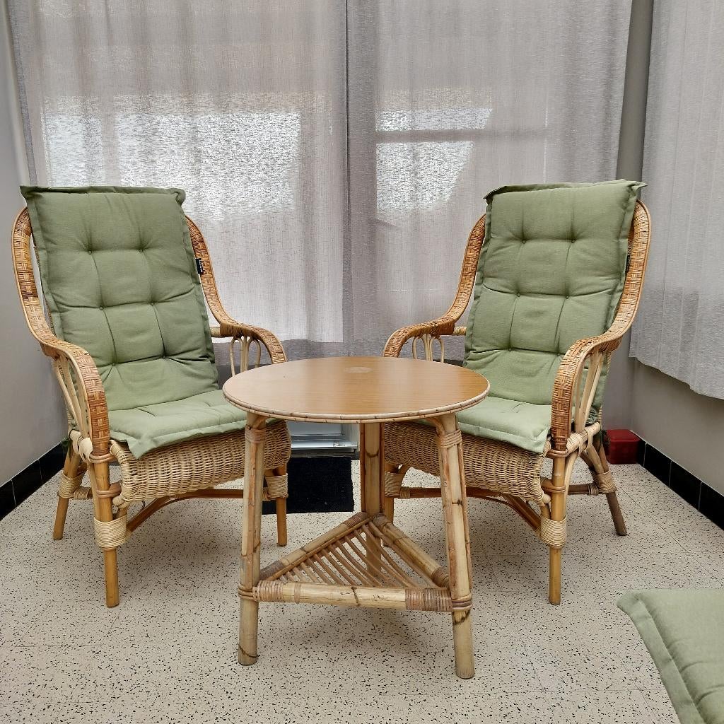 Rotan set. Tafel + 4 stoelen., Tuin en Terras, Ophalen, 4 zitplaatsen, Gebruikt, Bijzettafel