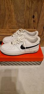 Nike air force 1 jamais porter (taille 42), Enlèvement