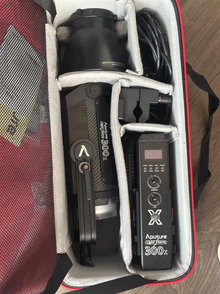 Aputure LS 300x - continu lamp, Ophalen, Zo goed als nieuw, Lamp of Flitsset