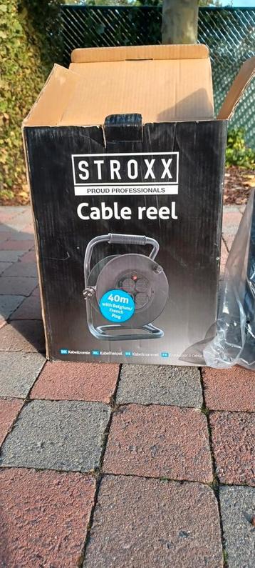 Kabel haspel beschikbaar voor biedingen