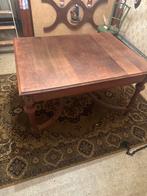 Houten tafel – massief houten poten, gefineerd blad – stevig, Ophalen