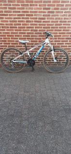 Kinder mountainbike cube 24 inch, Fietsen en Brommers, Ophalen, Gebruikt