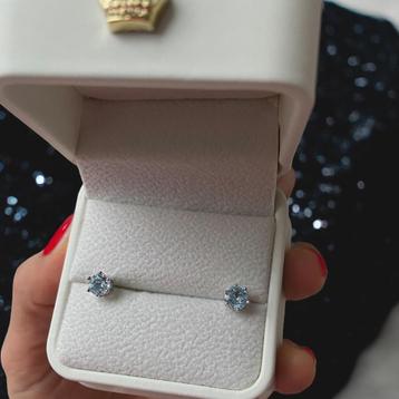 oorbellen oorstekers blauwe topaaz zilver 925 beschikbaar voor biedingen